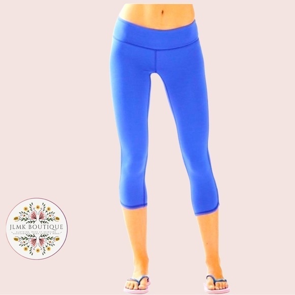 LILLY PULITZER LUXLETIC CROPPED WEEKENDER LEGGINGS IN BECKON BLUE - EUC - Picture 2 of 11